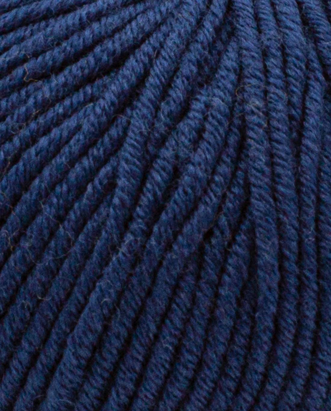 Phildar Phil Merinos 6 1446 Navy Blue - detail van de merinowol en draadstructuur