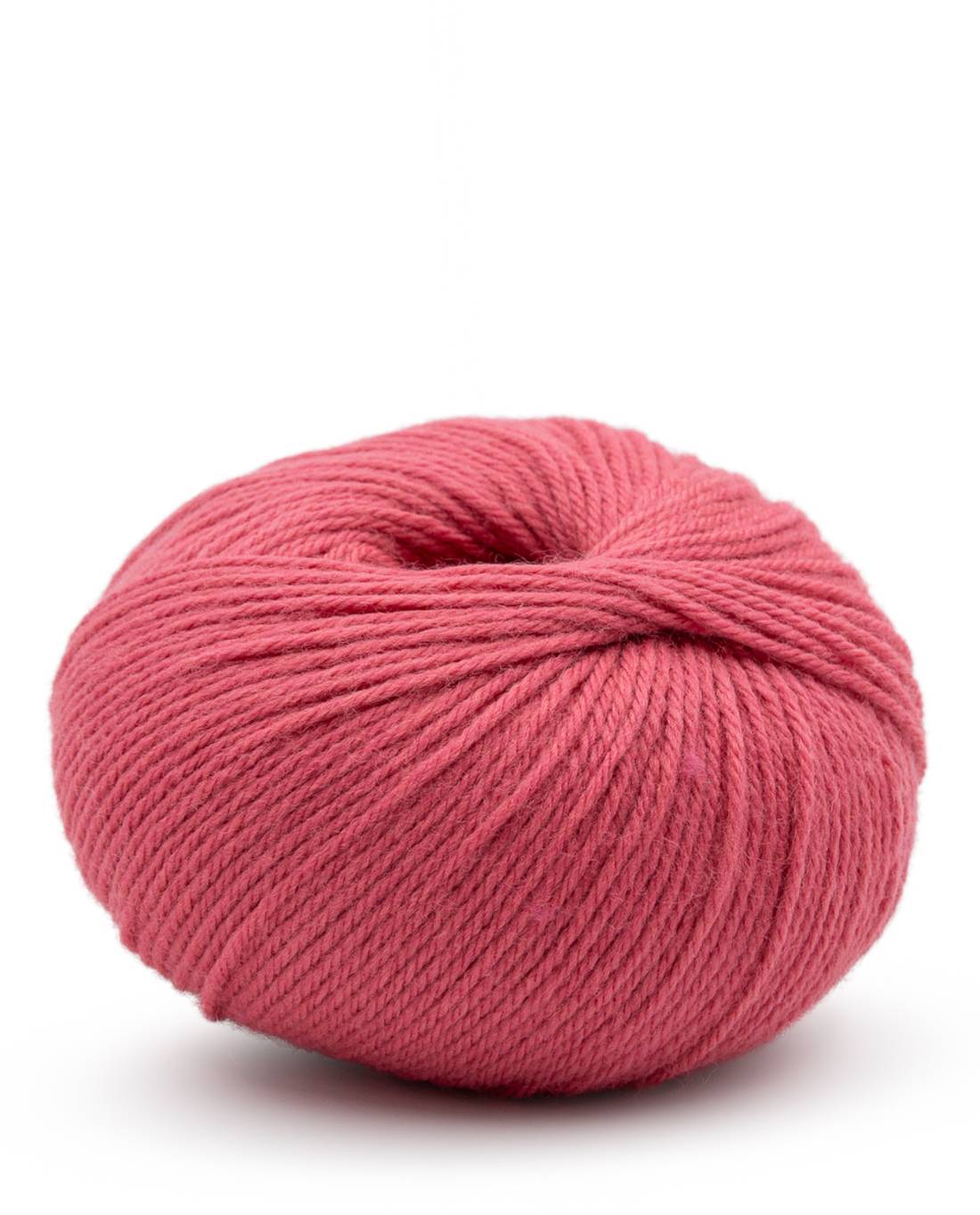 Phildar Phil Caresse 1274 Tulip Pink - garenbol vanuit een andere hoek