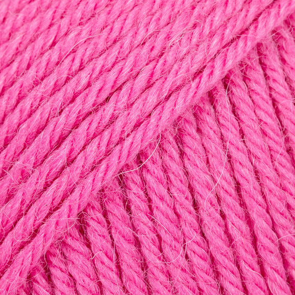Drops Lima Uni Colour 9028 Magenta