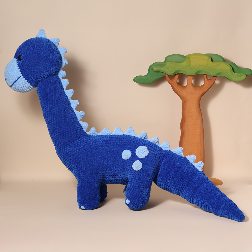 YarnZoo - Huggy the Cuddly Saurus Crochet Kit
