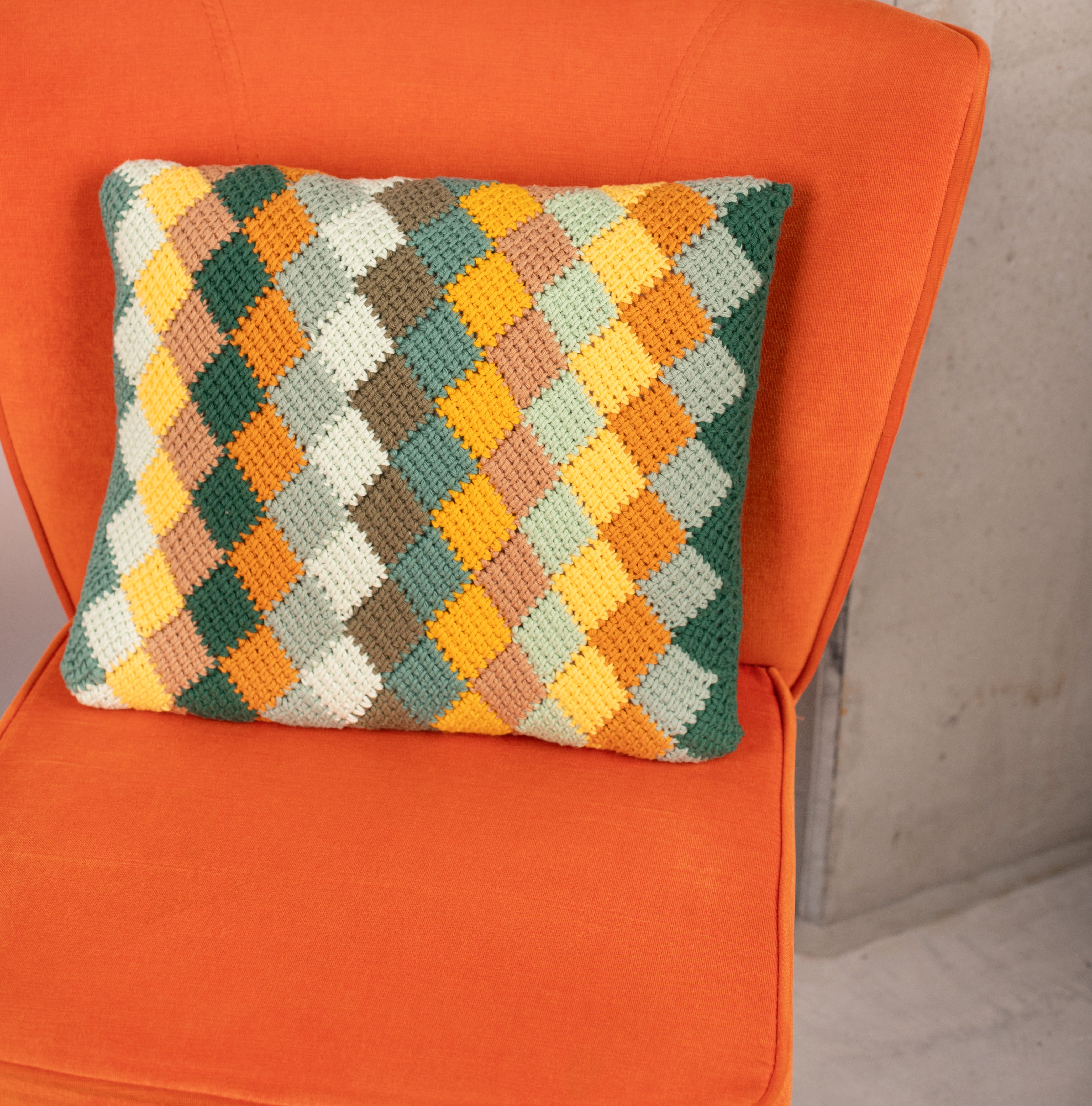 Wallis Cushion - Sunset Crochet Kit - Studio Madelaine