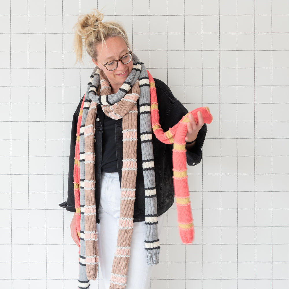 Breipatroon Yarn and Colors Striped Scarf