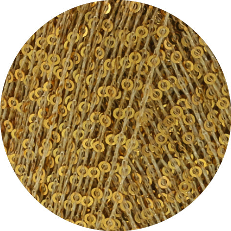 Lana Grossa Glamour 019 Goud close-up van de fijne draad en glanzende pailletten