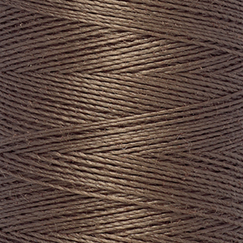 Detail — gemaakt met Gütermann Polyester Nähgarn 200m 672