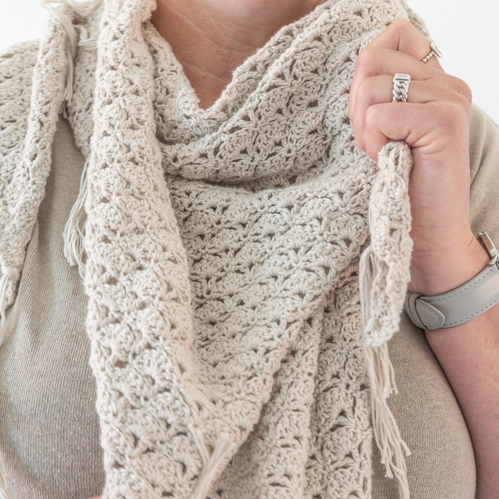 Its wrap — gemaakt met Haakpatroon Yarn and Colors It's a Wrap
