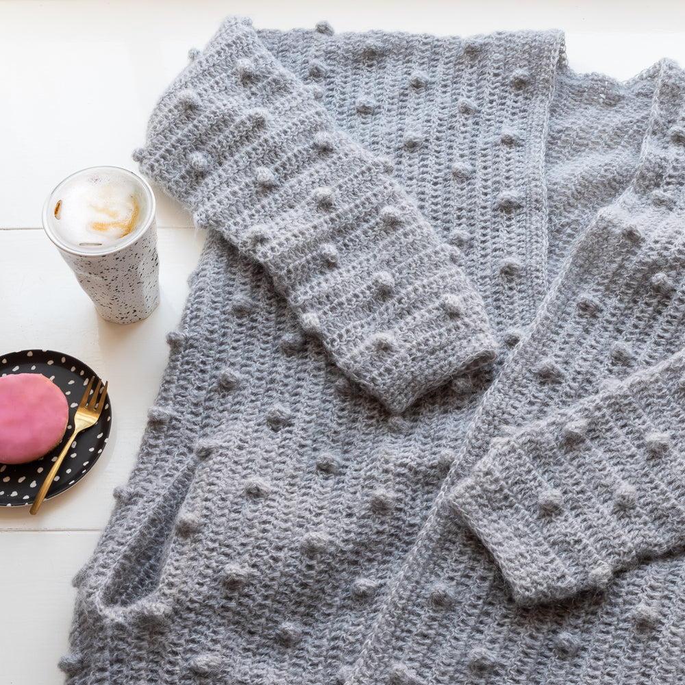 Mayfield cardigan — gemaakt met Haakpatroon Yarn and Colors Mayfield Cardigan