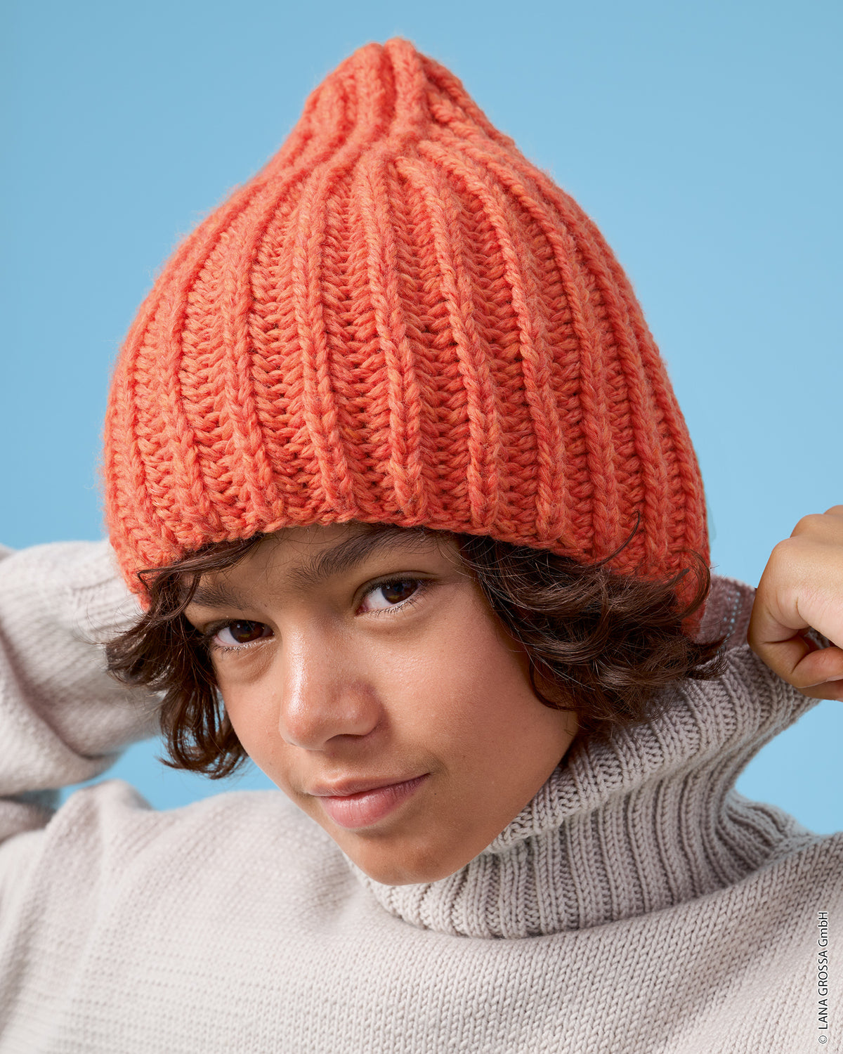 Lana Grossa Kids Nr. 15 model 5 - muts met Cool Merino Big - sfeerfoto 4