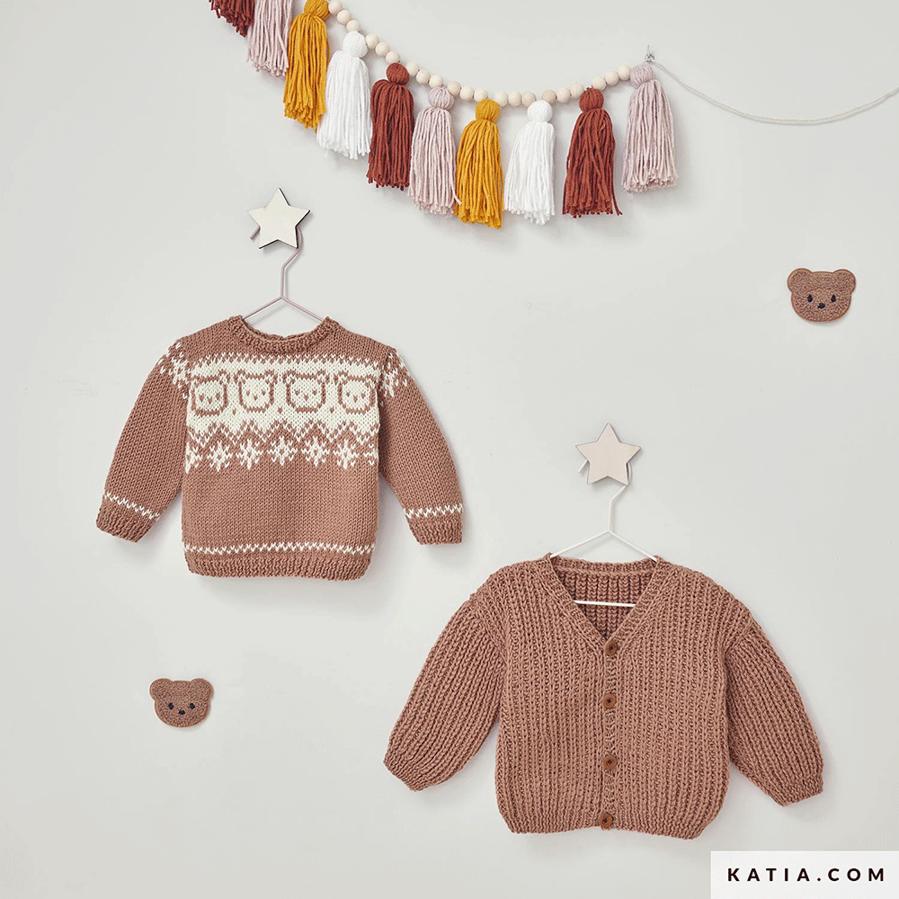 Patroon breien haken baby jas herfst winter katia — gemaakt met Katia Basic Merino 098