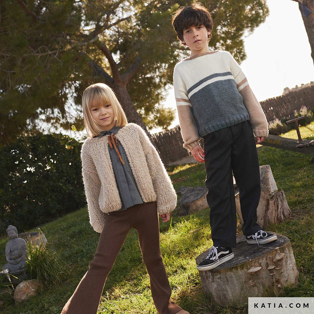 Patroon breien haken kinderen jas herfst winter katia — gemaakt met Katia Basic Merino 099