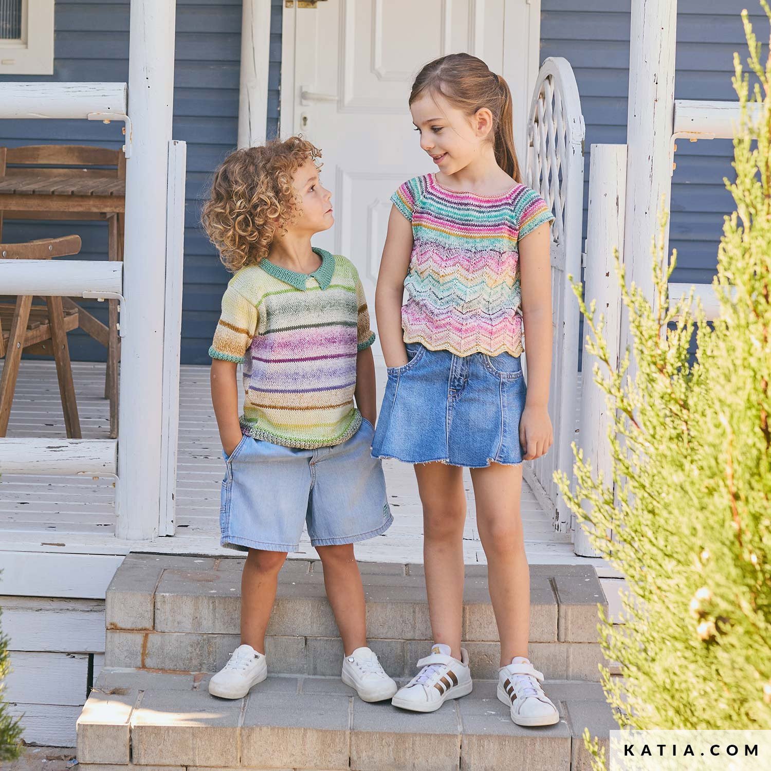 Patroon breien haken kinderen shirt lente zomer katia — gemaakt met Katia Kinderen Magazine No. (11)