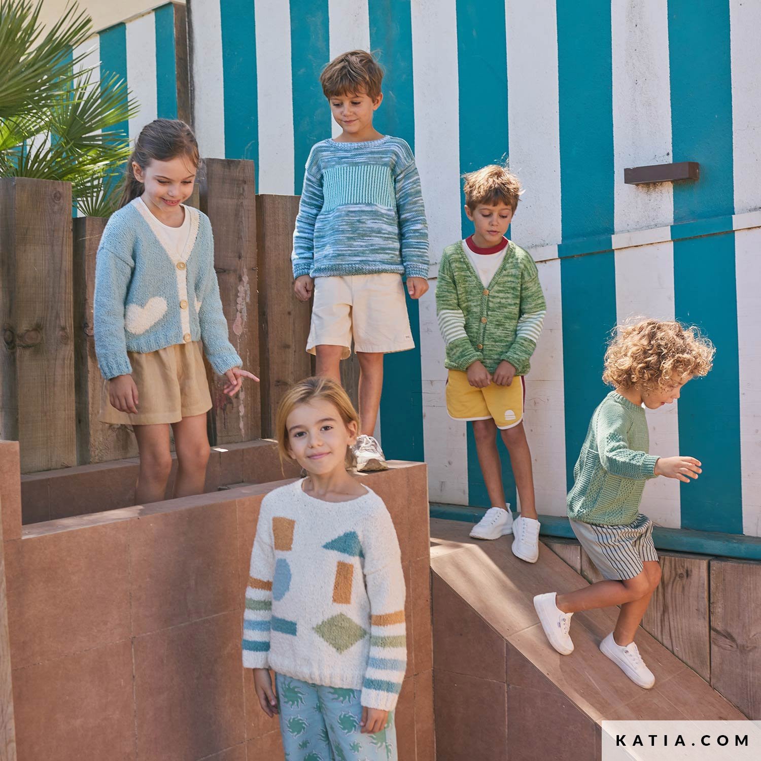 Patroon breien haken kinderen jas lente zomer katia — gemaakt met Katia Kinderen Magazine No. (34)