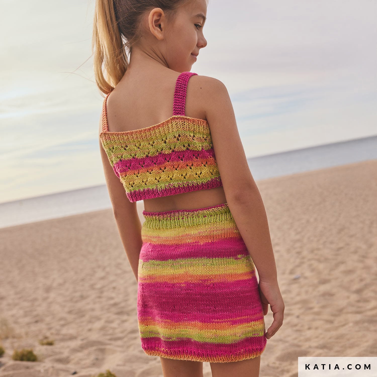 Patroon breien haken kinderen topje lente zomer katia — gemaakt met Katia Menfis Color