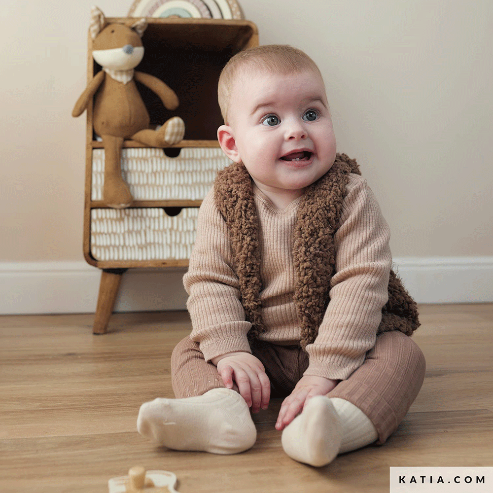 Patroon breien haken baby vest herfst winter katia — gemaakt met Katia Sherpa