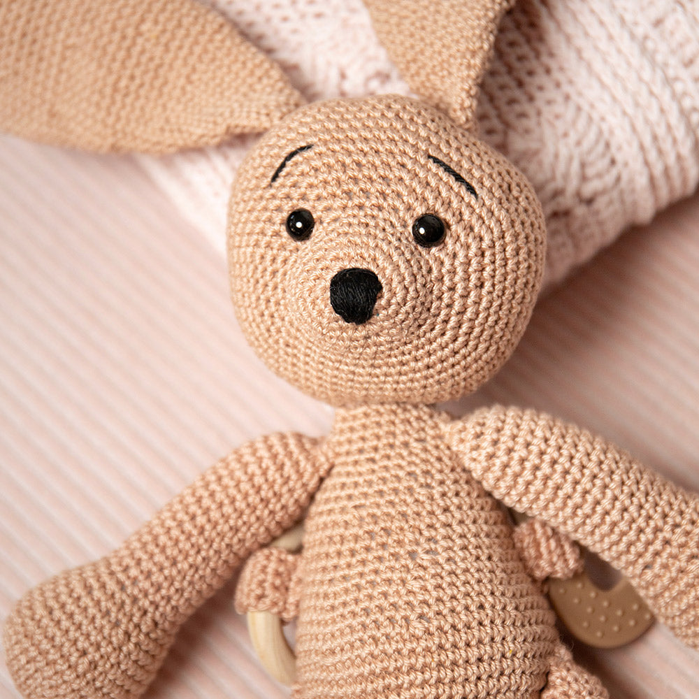 Babyspullen — gemaakt met Konijn – Go Handmade Sensory Kit Haakpakket (2)