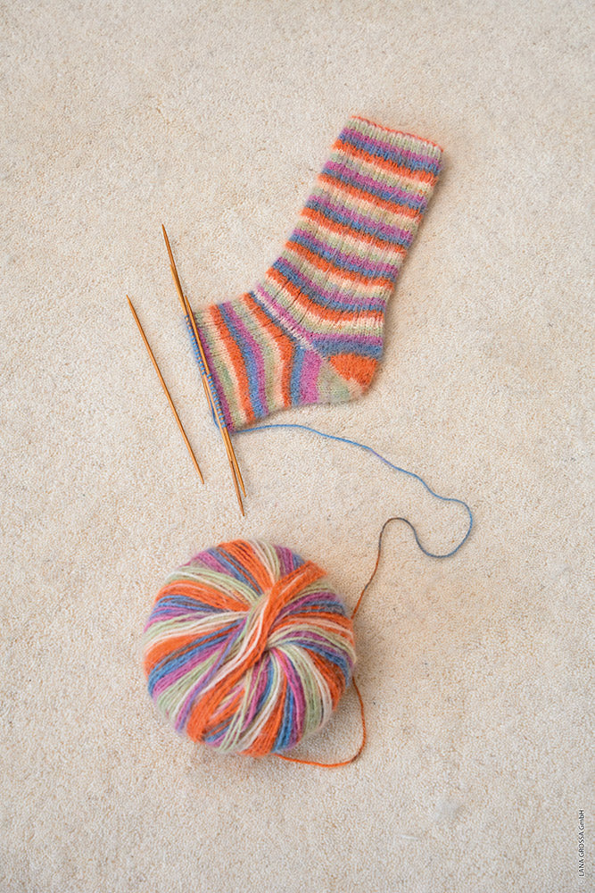 Hw cosy socks lana grossa mf — gemaakt met Lana Grossa Cosy Socks Multi Stripes (7)