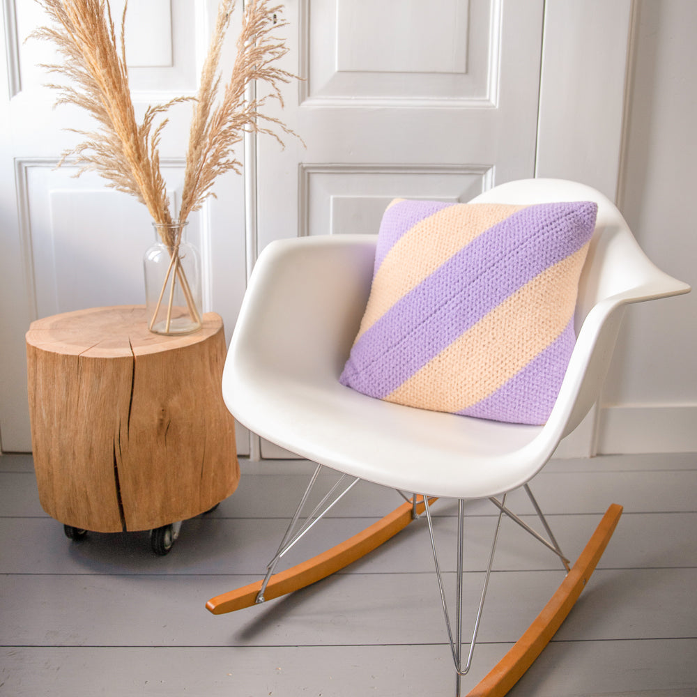 Felt-it Striped Cushion Crochet Kit