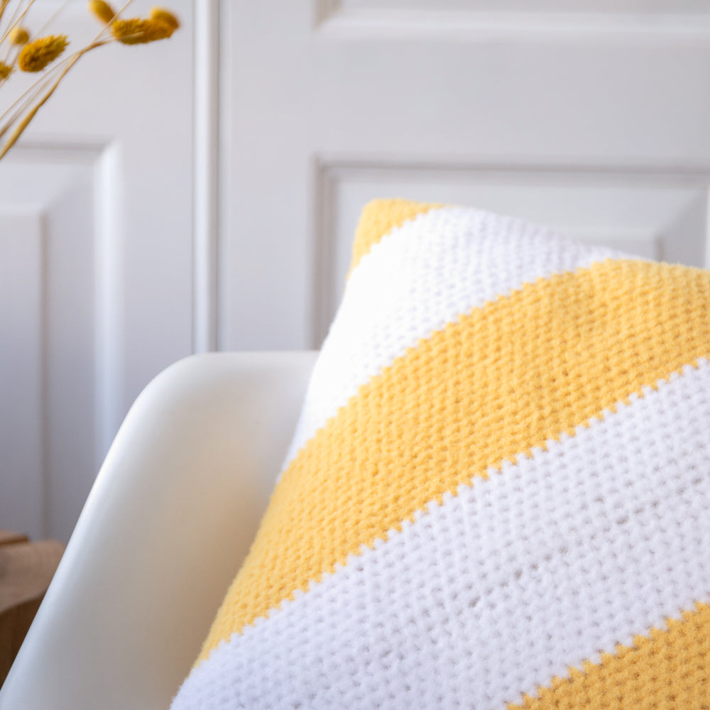 Felt-it Striped Cushion Crochet Kit