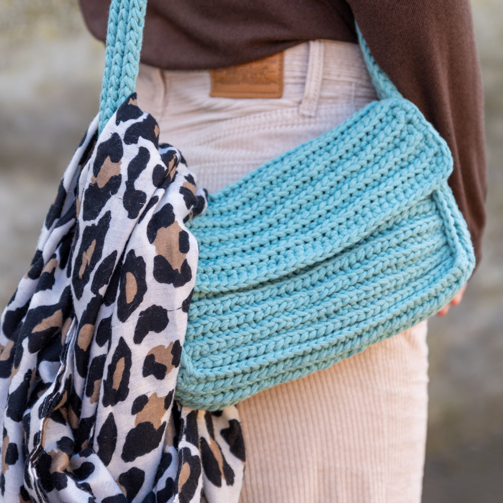 Yarn and Colors Shoulder Bag Crochet Kit - Yarnplaza.com – Wolplein.nl