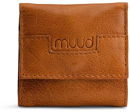 MUUD Carla Whiskey - Handmade leather pouch 8 x 8 cm for hand sewing and embroidery needles