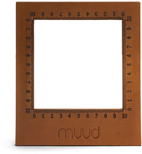 MUUD Dana - Whiskey Handmade leather knitting gauge 16 x 14 cm