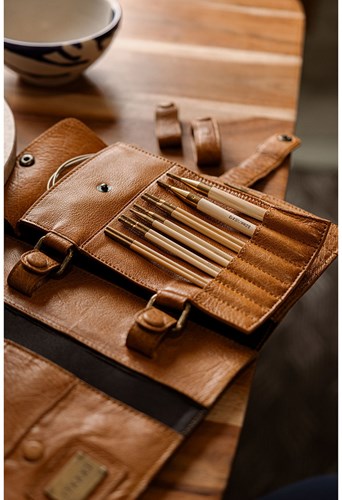 MUUD Carita D - Whiskey Handmade leather case-3