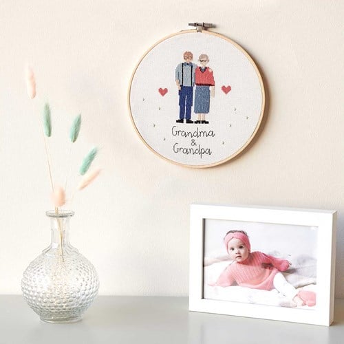 Rico Figurico Grandma & Grandpa Embroidery Kit