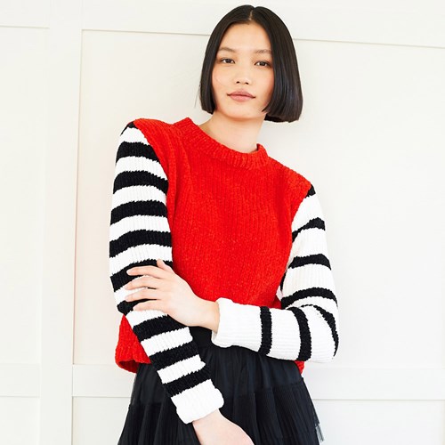 Stylecraft knitting pattern Squeeze Me Sweaters-3