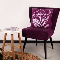 Merry Morning Glories Plum/White Yarnkit - Without Pattern