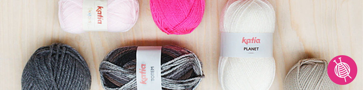 Acrylic yarns