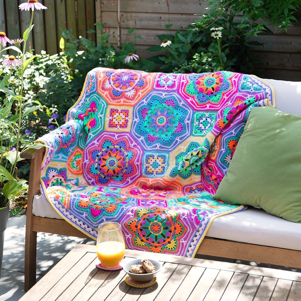 Persian Tiles Fiësta Blanket Crochet kit | Yarnplaza.com