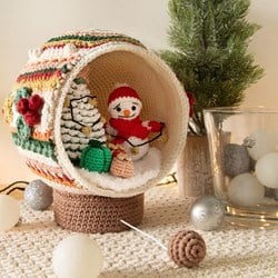 Yarnplaza Snow Globe Yarn and Crochet Kit