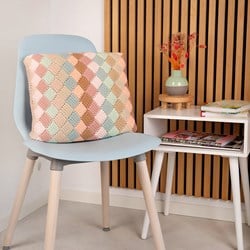 Wallis Cushion - Studio Madelaine - Yarn and Crochet Kit