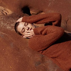 Wooladdicts To-Ease-Sorrow Sweater Knit Kit