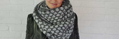 Crochet an Infinity Scarf with Katia Alaska