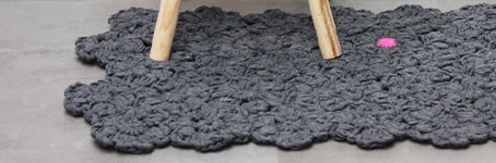 Crochet a floral rug