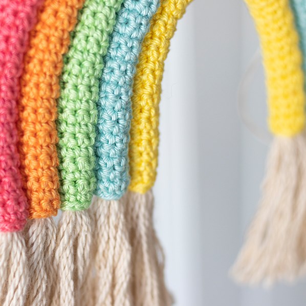 Rainbow Yarn Wall Hanging Craft Kit – Unplanned Whimsy