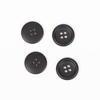 Drops 18mm Matte Black Button-2