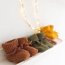 Knitting Pattern Yarn and Colors Oh Baby! Knit Booties