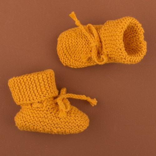 Knitting Pattern Yarn and Colors Oh Baby! Knit Booties-2