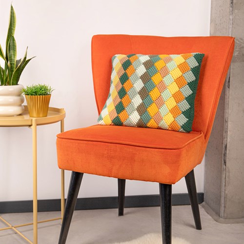 Wallis Cushion - Sunset - Studio Madelaine - Crochet Kit-3
