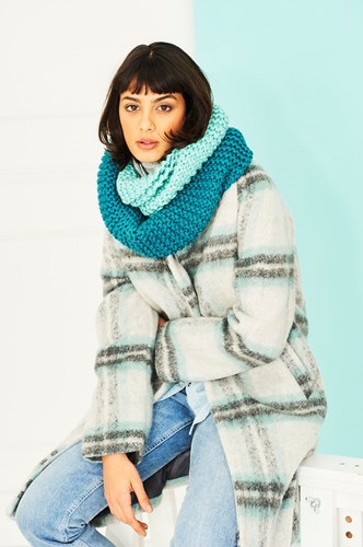 Knitting Pattern Stylecraft Special XL Super Chunky No. 9791 Snoods-3