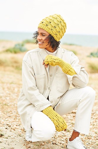 Knitting Pattern Stylecraft Softie Chunky No. 9818 Accessories-2