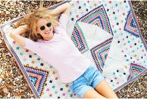 Granny Square Celebration Blanket Crochet Kit-2