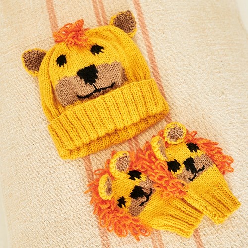Knitting Pattern Stylecraft Bellissima DK No. 9868 Rory the Lion Toy, Hat, and Mittens-2