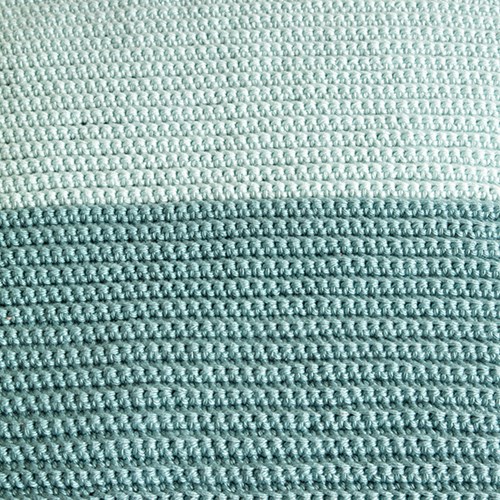 Yarn and Colors Two Tones Comfy Cushion Crochet Kit S 072 Glass / Jade Gravel