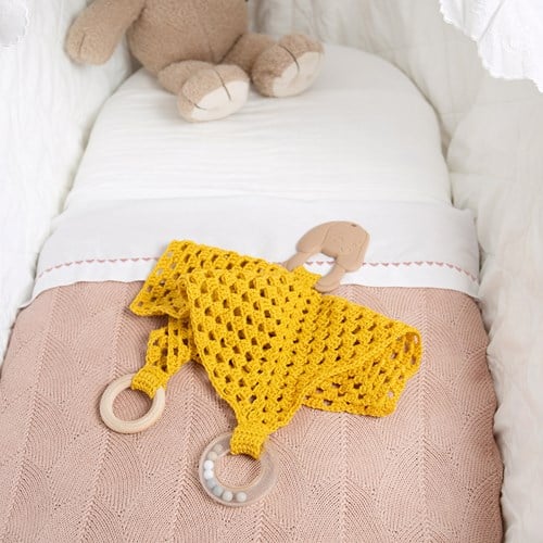 Rabbit Cuddle Cloth – Go Handmade Sensory Kit Yarn and Crochet Kit-2