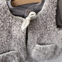 Hugg Kids Vest Knitting Kit 1 Grey 12/18 months-3