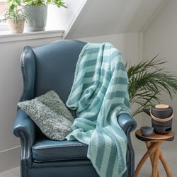 Yarn and Colors Basic Blanket Crochet Kit