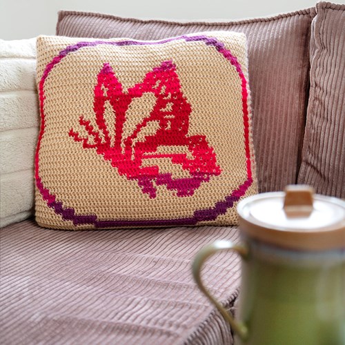 Bountiful Butterfly Pillow Stone/Pink Yarnkit - Without Pattern-2