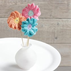 Crochet pattern cheerful flowers